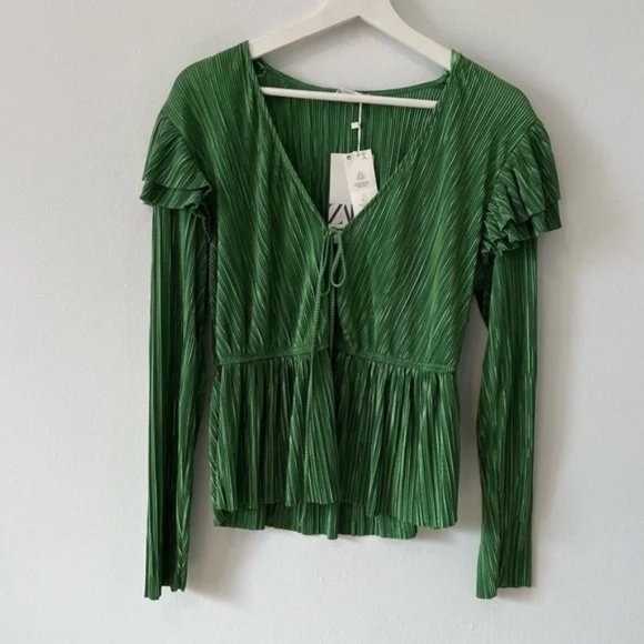 Zara Emerald Green Pleated Blouse - NWT! - Picture 1 of 3